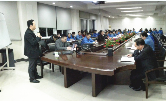 正睿項(xiàng)目老師召開管理升級例會(huì)