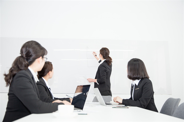 「精益生產(chǎn)咨詢」如何提高員工滿意度和生產(chǎn)力？