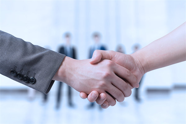 掌握戰(zhàn)略情報(bào)分析能力，應(yīng)對(duì)復(fù)雜的市場(chǎng)環(huán)境