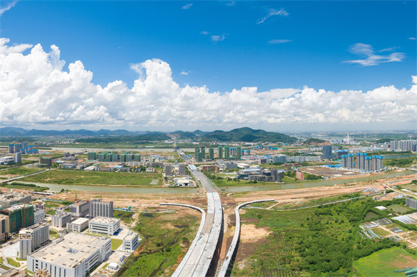 管理咨詢?nèi)绾沃χ猩狡髽I(yè)優(yōu)化組織結(jié)構(gòu)？