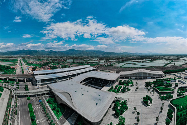 管理咨詢?nèi)绾螢檎貞c企業(yè)戰(zhàn)略規(guī)劃提供新視角？