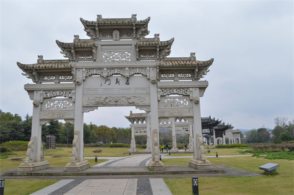 管理咨詢?nèi)绾沃鹑A企業(yè)突破發(fā)展瓶頸？