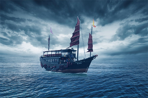 在全球化競爭中，企業(yè)如何制定有效的戰(zhàn)略管理策略？