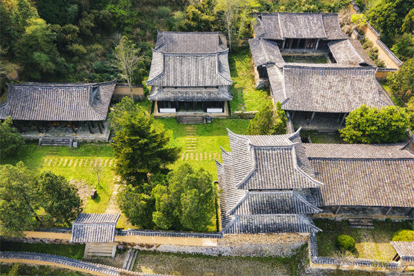 麗水績效咨詢公司如何為企業(yè)定制高效績效評估？