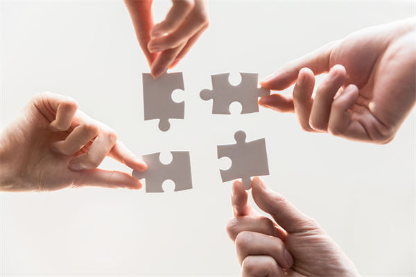 戰(zhàn)略聯(lián)盟與并購：企業(yè)擴張的利弊權(quán)衡與選擇策略？