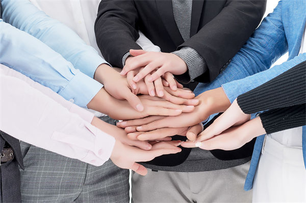 游客進(jìn)入麗江古城要交錢了，對(duì)企業(yè)文化有何啟示？