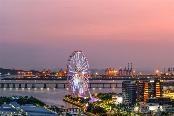 行業(yè)洗牌加速企業(yè)迷茫，深圳戰(zhàn)略咨詢公司能指明突圍方向嗎？